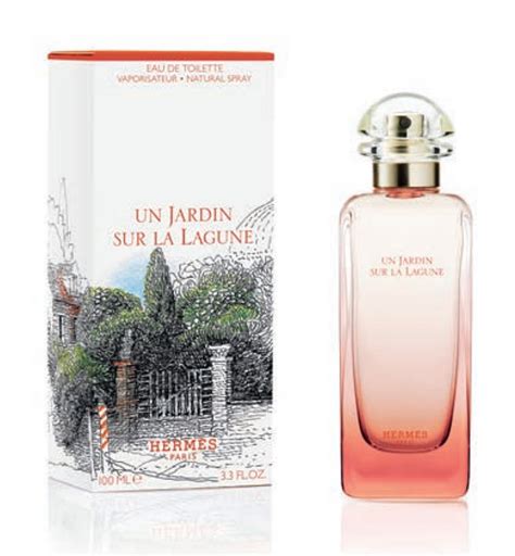 hermes aguna|Hermes jardin sur la lagune.